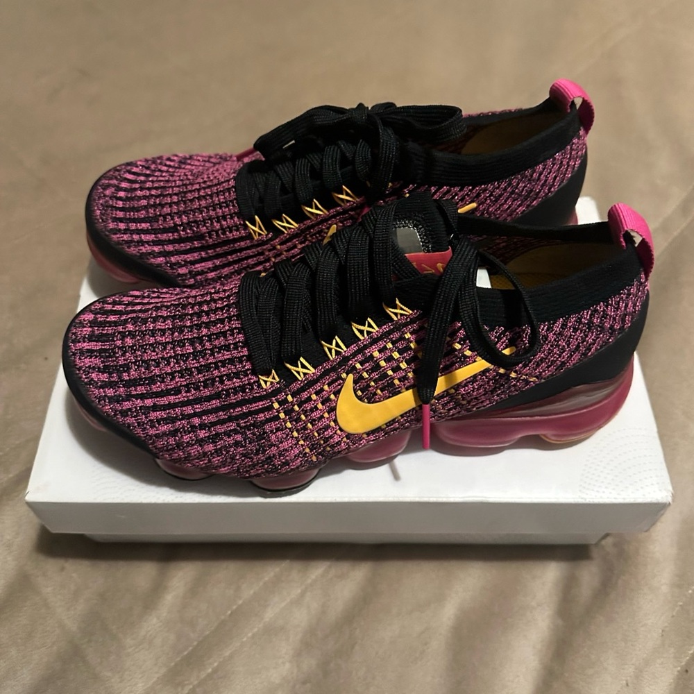 Nike Air Vapormax Flyknit Sneakers